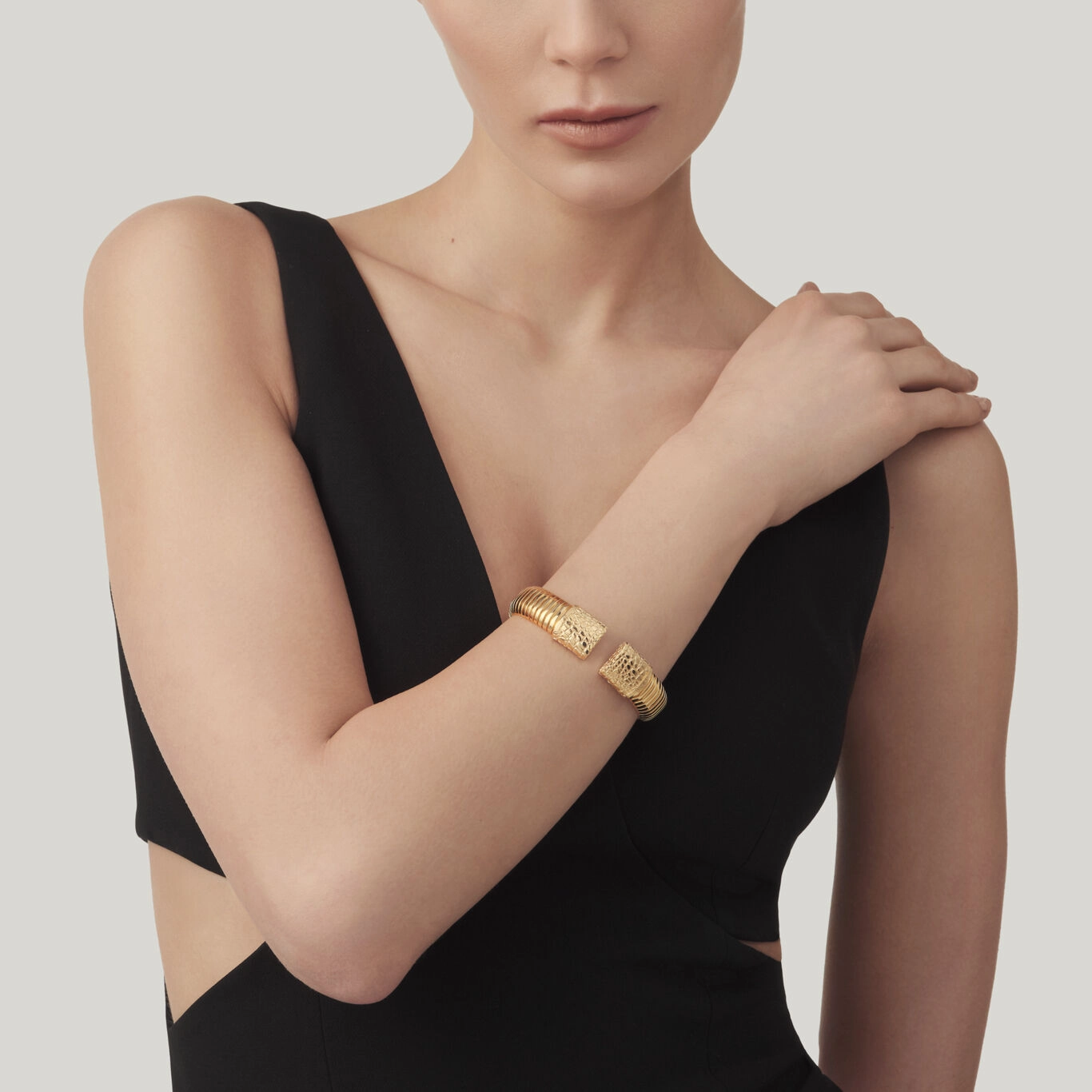 Bracciale Tubogas Croco Oro indossato